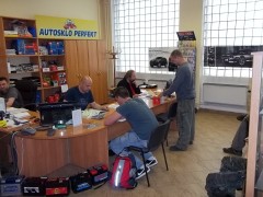 Autosklo Praha – přijímací kancelář
